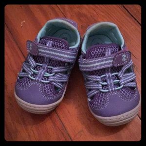 NWOT Stride rite sneakers Sz 5